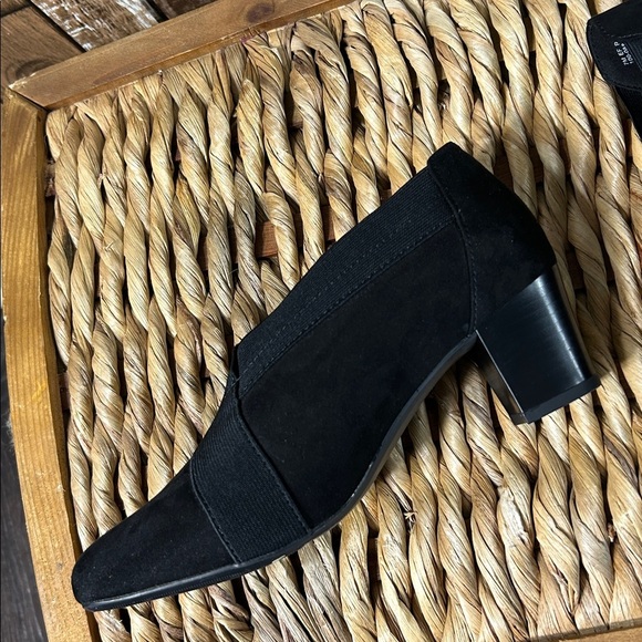 East 5th memory foam Chic Black Heeled Shoes - Picture 13 of 13